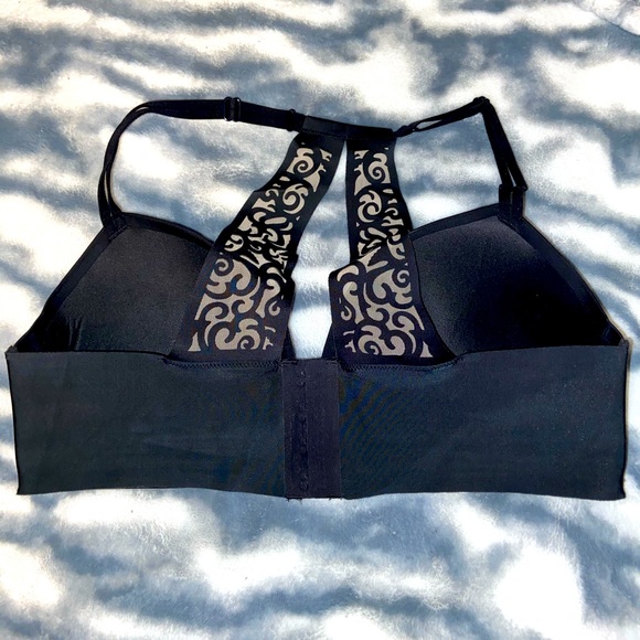 Victoria’s Secret Sexy Illusions Bra (Size 38D) - Picture 2 of 3